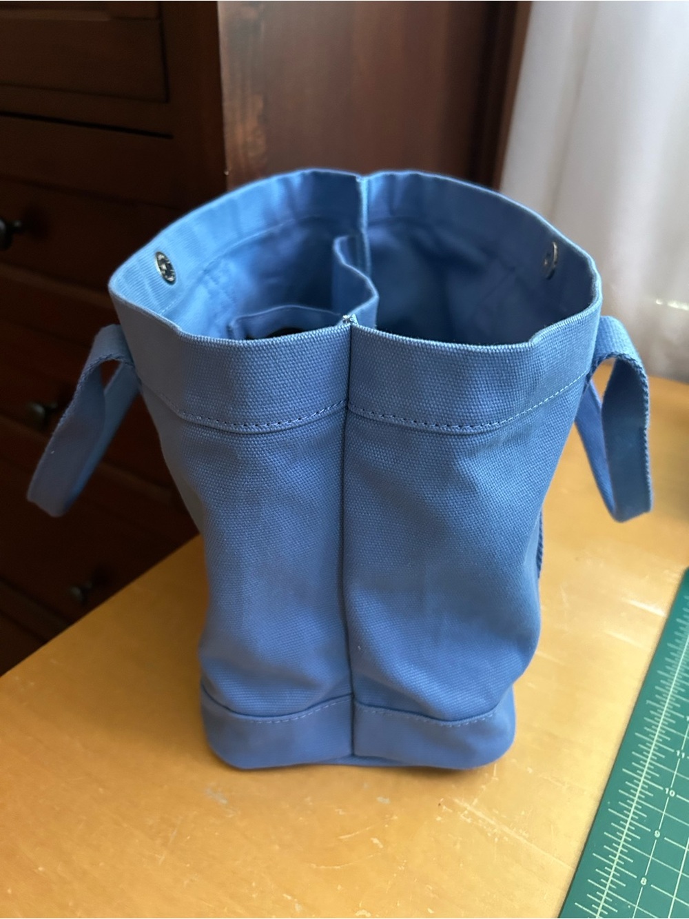Levenger Tiny Book tote - Picture 5 of 10